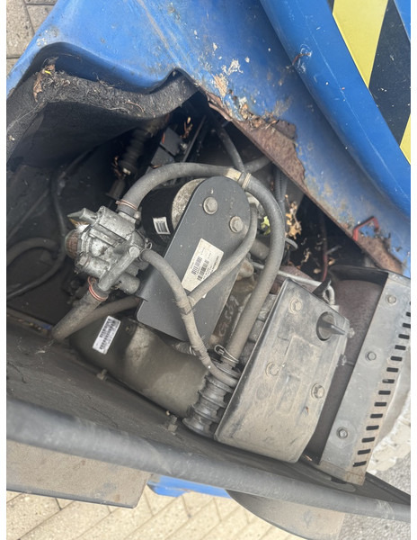 Nacelle articulée JLG M400AJPN  Knikarmhoogwerker / Arbeitsbuhne / Articulating Boom Lift 14.2M Werkhoogte Hybride 2007: photos 14