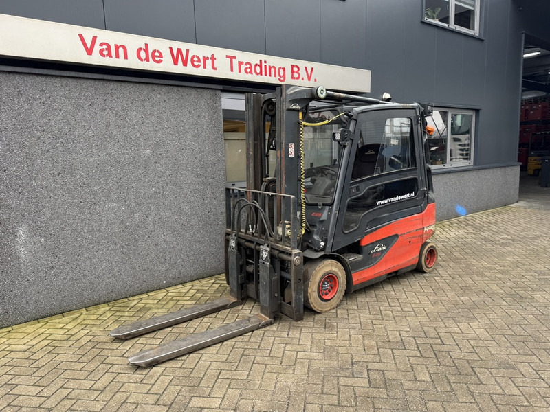 Linde E 25 L - Chariot élévateur électrique: photos 3 Linde E 25 L - Chariot élévateur électrique: photos 3