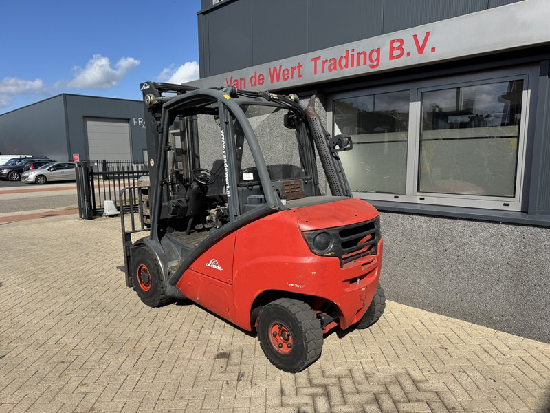 Linde H35D triplo550 Freelift / Sideshift 2007 VW DIESEL - Chariot élévateur diesel: photos 4 Linde H35D triplo550 Freelift / Sideshift 2007 VW DIESEL - Chariot élévateur diesel: photos 4