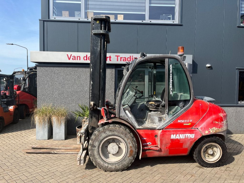Manitou MSI50T MSI 50T duplo450 SIDESHIFT LUCHTBANDEN 2015 - Chariot élévateur diesel: photos 1 Manitou MSI50T MSI 50T duplo450 SIDESHIFT LUCHTBANDEN 2015 - Chariot élévateur diesel: photos 1