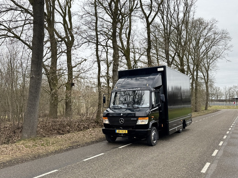 Mercedes-Benz vario 814 D - Camion fourgon: photos 1 Mercedes-Benz vario 814 D - Camion fourgon: photos 1