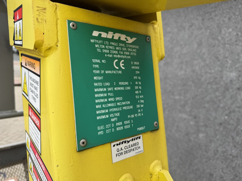 Nacelle articulée Niftylift HR12NDE Knikarmhoogwerker / Arbeitsbuhne HYBRIDE Kubota diesel 4x2 2014: photos 15 Nacelle articulée Niftylift HR12NDE Knikarmhoogwerker / Arbeitsbuhne HYBRIDE Kubota diesel 4x2 2014: photos 15