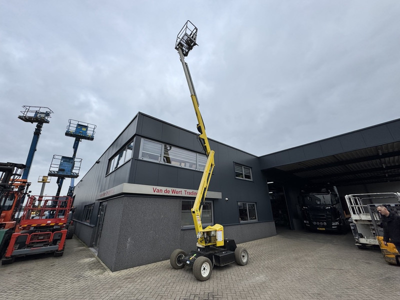 Nacelle articulée Niftylift HR12NDE Knikarmhoogwerker / Arbeitsbuhne HYBRIDE Kubota diesel 4x2 2014: photos 7 Nacelle articulée Niftylift HR12NDE Knikarmhoogwerker / Arbeitsbuhne HYBRIDE Kubota diesel 4x2 2014: photos 7