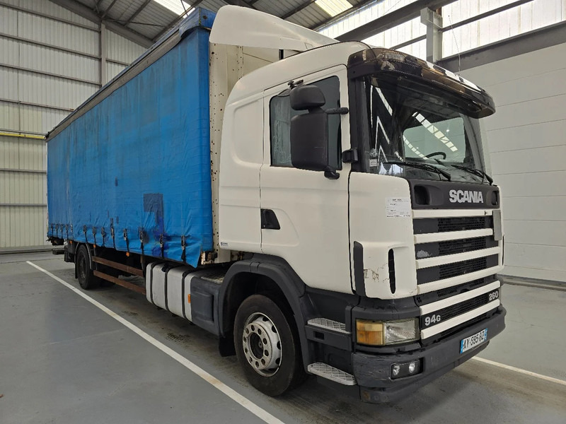 Scania R94-260 - Camion à rideaux coulissants: photos 3 Scania R94-260 - Camion à rideaux coulissants: photos 3