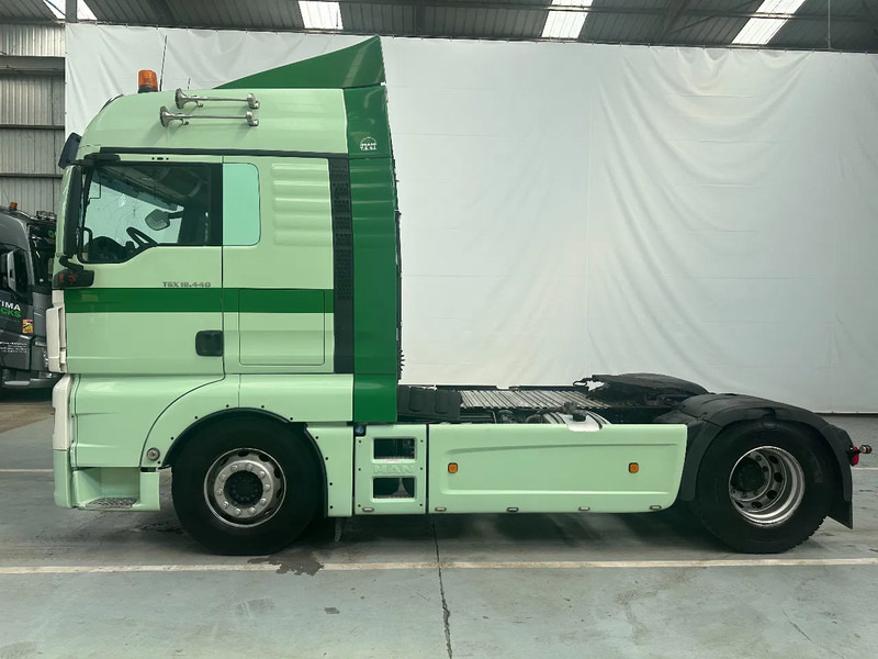MAN TGX 18.440 XLX / AIRCO - Tracteur routier: photos 2 MAN TGX 18.440 XLX / AIRCO - Tracteur routier: photos 2