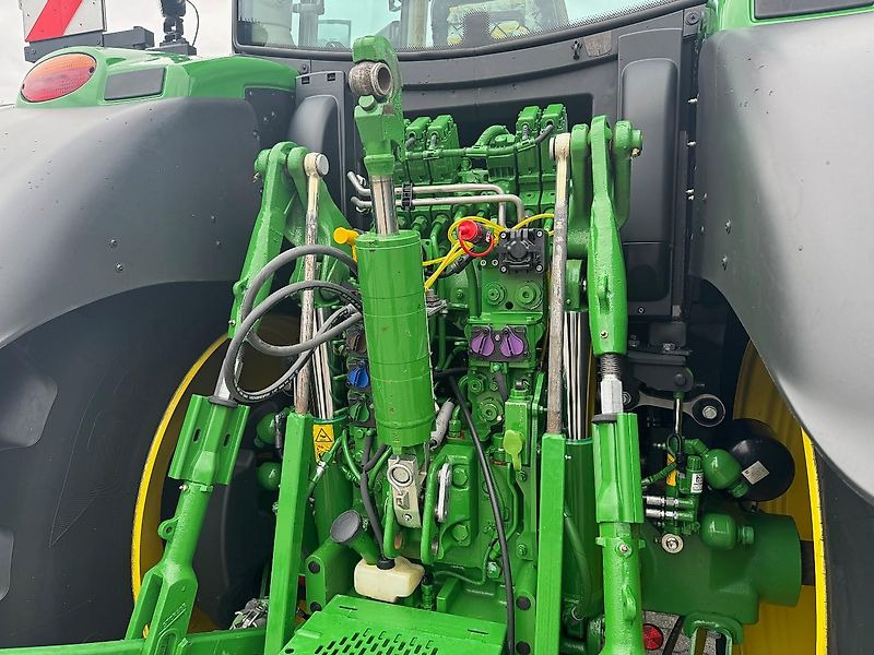 John Deere 6R215 AP 50KM COMMAND-PRO G5-Plus 2024 FH+FA!!! - Tracteur agricole: photos 4 John Deere 6R215 AP 50KM COMMAND-PRO G5-Plus 2024 FH+FA!!! - Tracteur agricole: photos 4