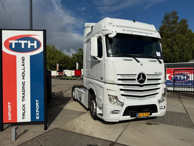 Mercedes-Benz Actros 1845 BigSpace Voith Retarder 2x Fueltank Fullspoilers - Tracteur routier: photos 1 Mercedes-Benz Actros 1845 BigSpace Voith Retarder 2x Fueltank Fullspoilers - Tracteur routier: photos 1