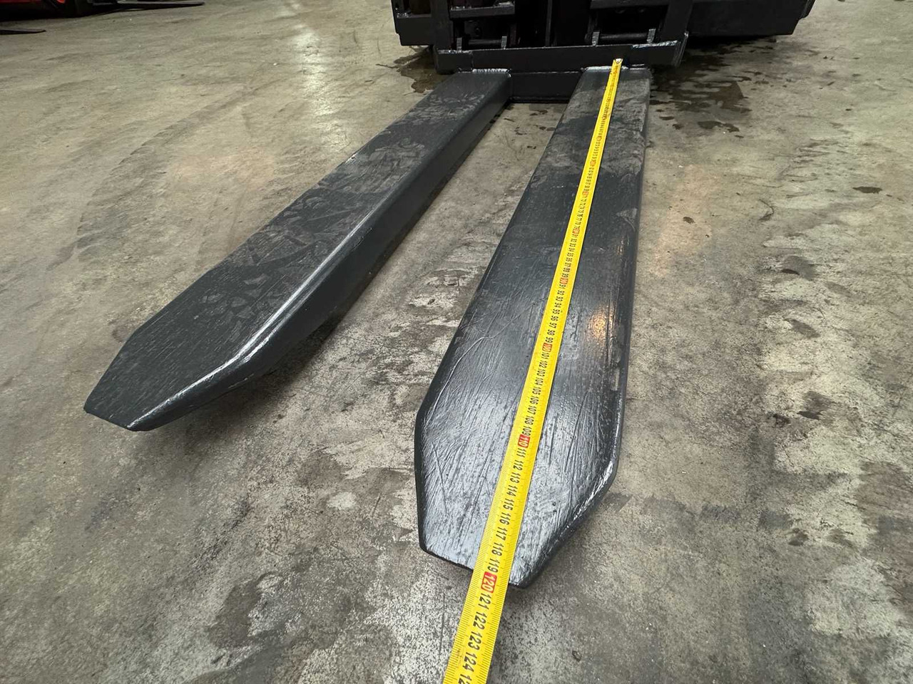 Chariot élévateur 10/2025 SERVICE + UVV 11/2026 STILL RX60-50 5.000KG TRIPLEX 538CM 3.+4. VALVE ELECTRIC FORKLIFT 23.342 HOURS: photos 11 Chariot élévateur 10/2025 SERVICE + UVV 11/2026 STILL RX60-50 5.000KG TRIPLEX 538CM 3.+4. VALVE ELECTRIC FORKLIFT 23.342 HOURS: photos 11