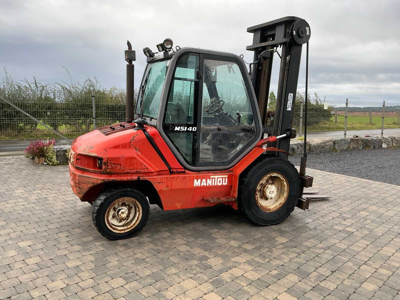 1998 MANITOU MSI40 FORKLIFT - Chariot élévateur: photos 1 1998 MANITOU MSI40 FORKLIFT - Chariot élévateur: photos 1