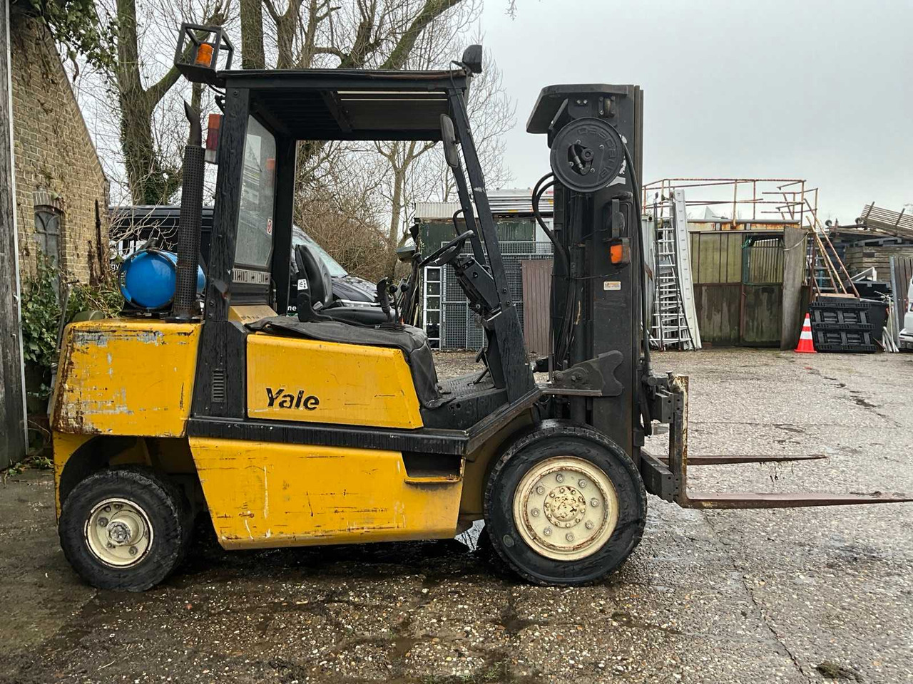 1998 YALE GLP45MF FORKLIFT - Chariot élévateur: photos 5 1998 YALE GLP45MF FORKLIFT - Chariot élévateur: photos 5