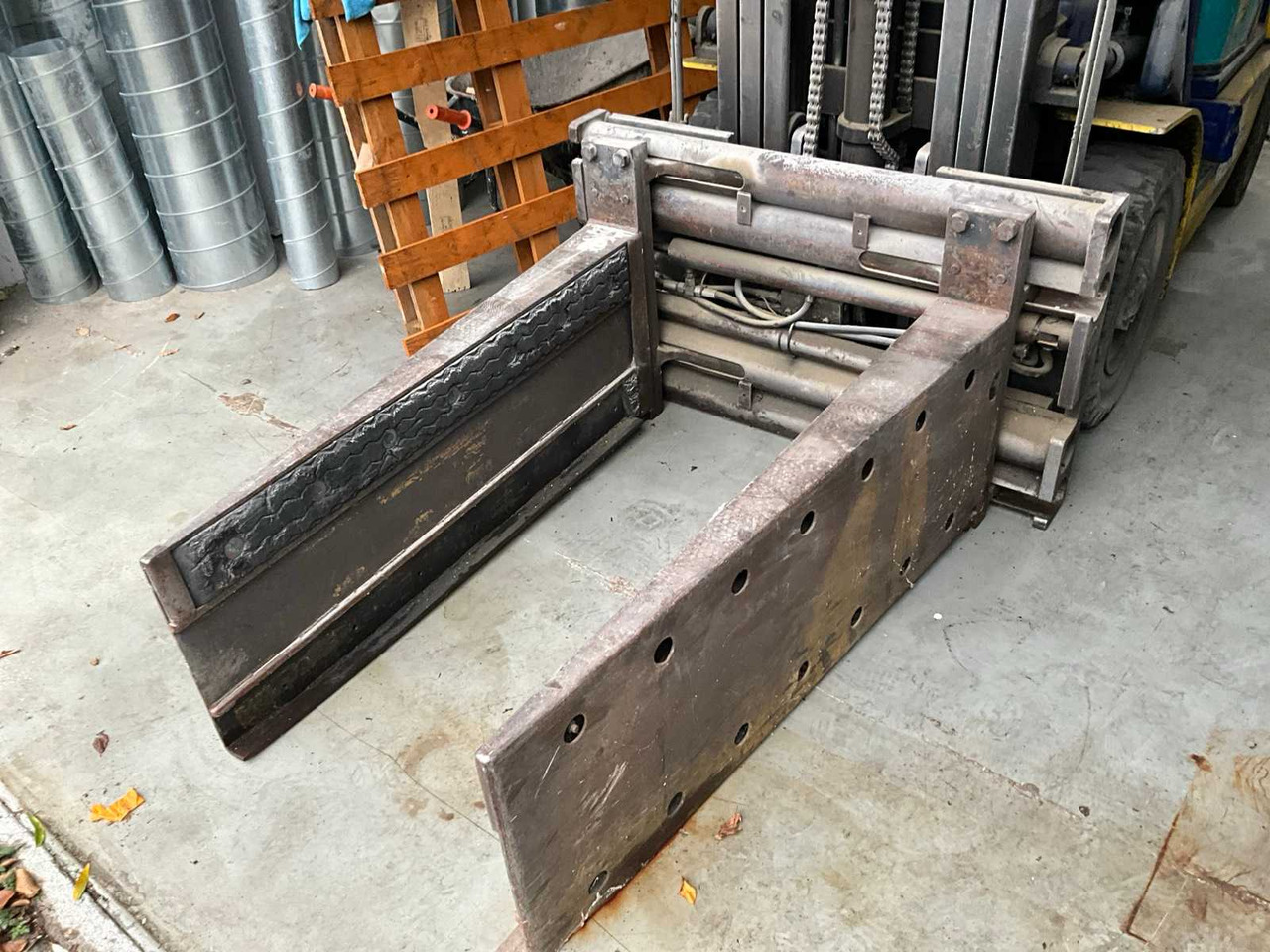 1999 KOMATSU FG25T12 FORKLIFT - Chariot élévateur: photos 4 1999 KOMATSU FG25T12 FORKLIFT - Chariot élévateur: photos 4