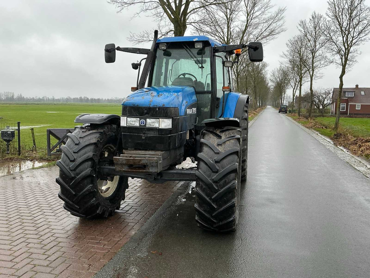 2002 NEW HOLLAND TM 115 ALL-WHEEL DRIVE FARM TRACTOR - Tracteur agricole: photos 2 2002 NEW HOLLAND TM 115 ALL-WHEEL DRIVE FARM TRACTOR - Tracteur agricole: photos 2