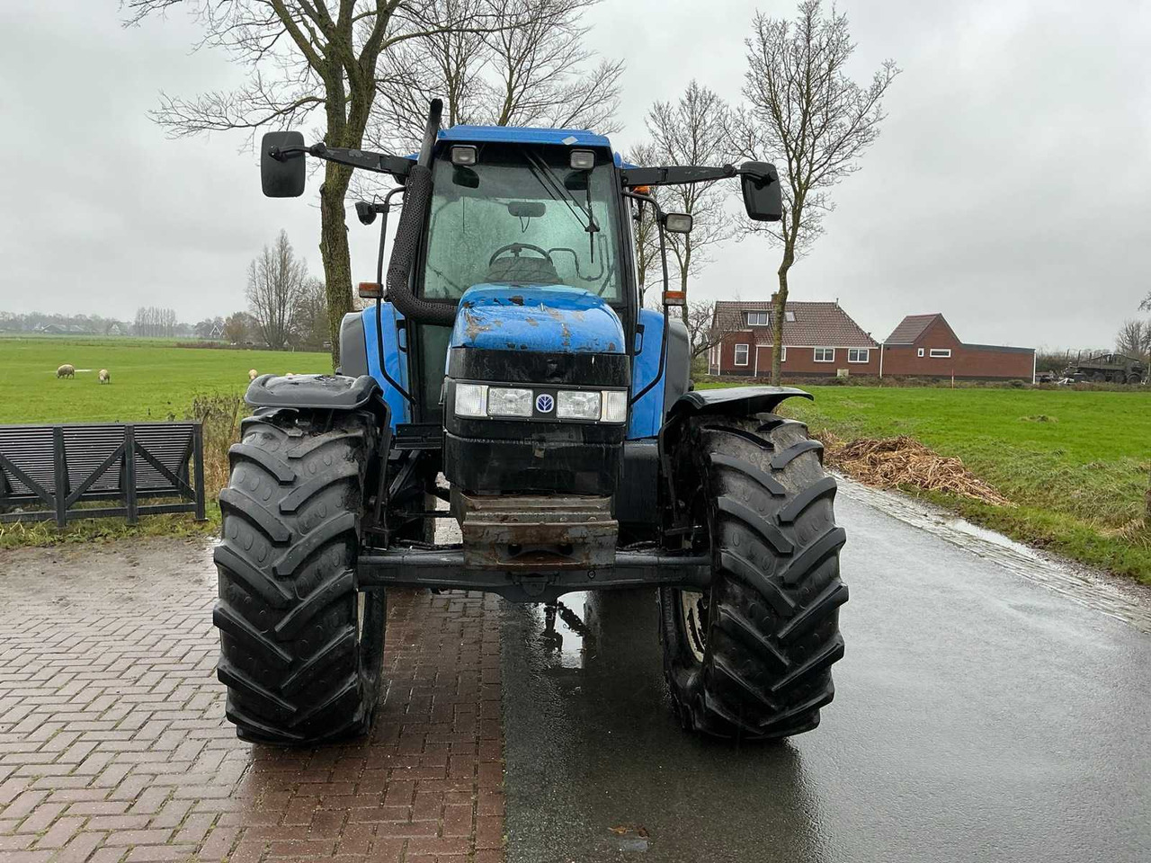 2002 NEW HOLLAND TM 115 ALL-WHEEL DRIVE FARM TRACTOR - Tracteur agricole: photos 3 2002 NEW HOLLAND TM 115 ALL-WHEEL DRIVE FARM TRACTOR - Tracteur agricole: photos 3