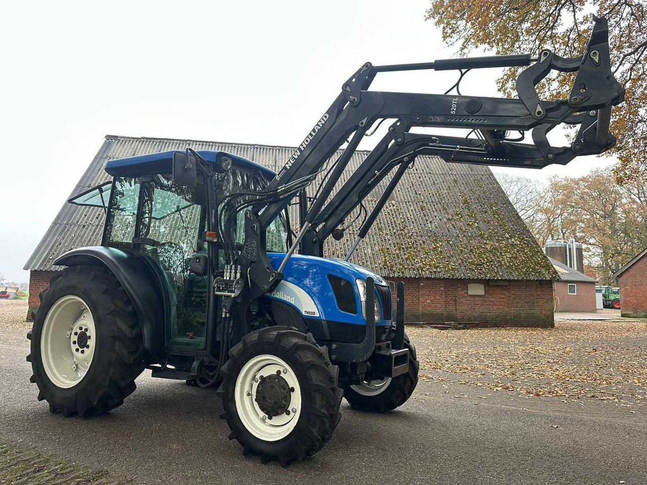 2005 NEW HOLLAND TN60DA ALL-WHEEL DRIVE FARM TRACTOR - Tracteur agricole: photos 3 2005 NEW HOLLAND TN60DA ALL-WHEEL DRIVE FARM TRACTOR - Tracteur agricole: photos 3