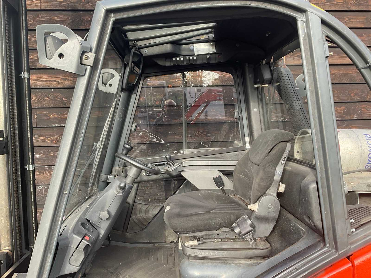 2006 LINDE H 35 T FORKLIFT TRUCK - Chariot élévateur: photos 3 2006 LINDE H 35 T FORKLIFT TRUCK - Chariot élévateur: photos 3