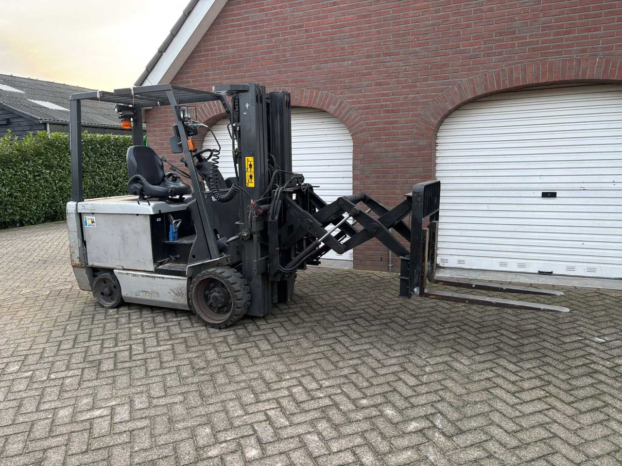 2007 NISSAN 30U FORKLIFT - Chariot élévateur: photos 3 2007 NISSAN 30U FORKLIFT - Chariot élévateur: photos 3