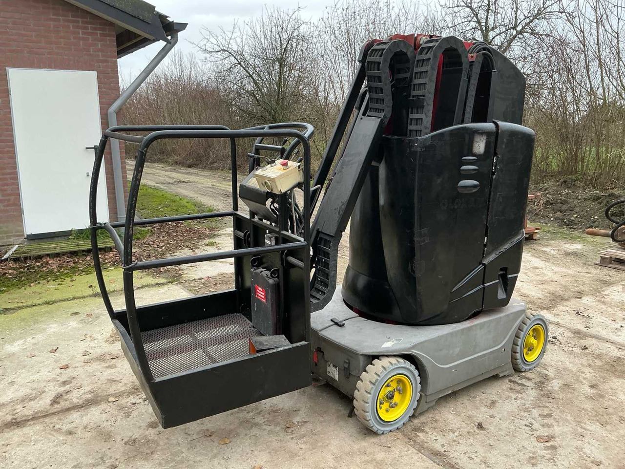 2008 JLG TOUCAN 861 AERIAL PLATFORM - Nacelle: photos 1 2008 JLG TOUCAN 861 AERIAL PLATFORM - Nacelle: photos 1