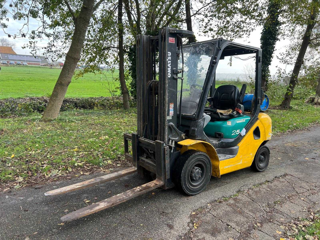 2008 KOMATSU FG25HT-16R FORKLIFT TRUCK - Chariot élévateur: photos 1 2008 KOMATSU FG25HT-16R FORKLIFT TRUCK - Chariot élévateur: photos 1