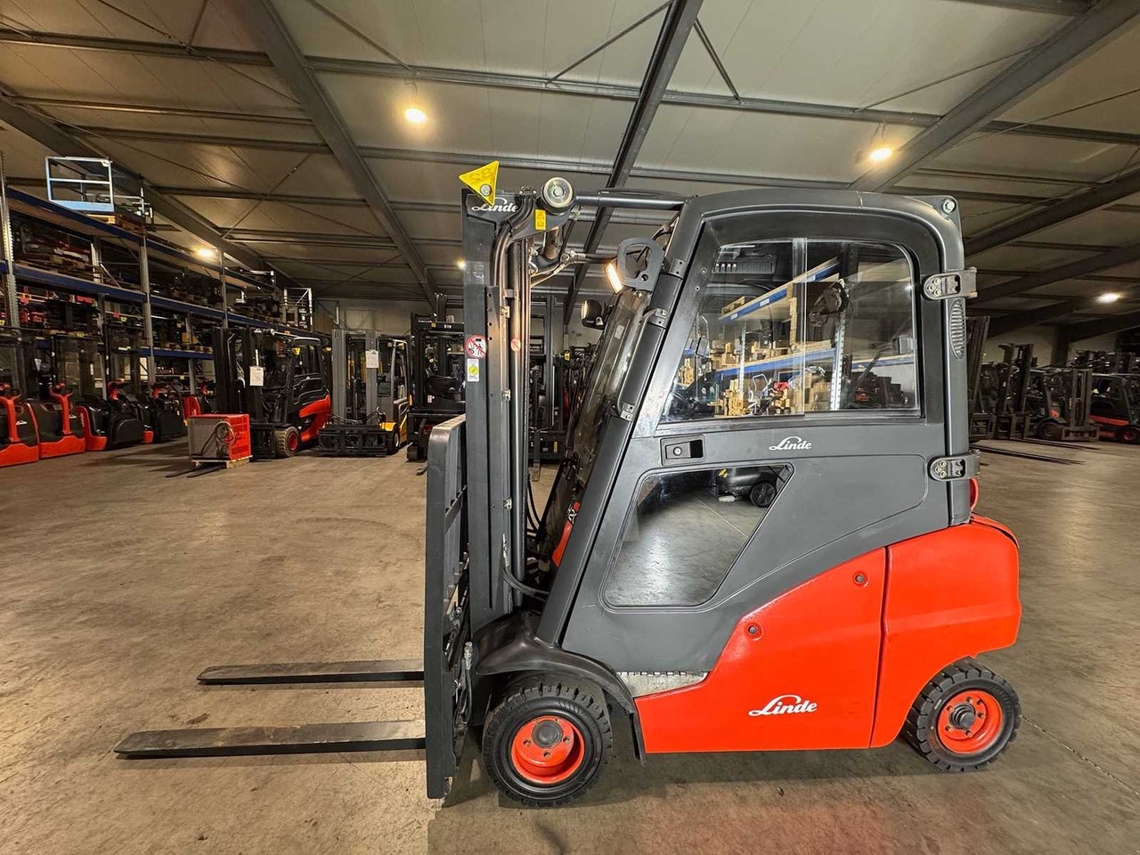 2008 SERVICE + UVV 10/2026 LINDE H20T 2,000KG TRIPLEX GAS FORKLIFT FORKLIFT 11,735 HOURS - Chariot élévateur: photos 1 2008 SERVICE + UVV 10/2026 LINDE H20T 2,000KG TRIPLEX GAS FORKLIFT FORKLIFT 11,735 HOURS - Chariot élévateur: photos 1
