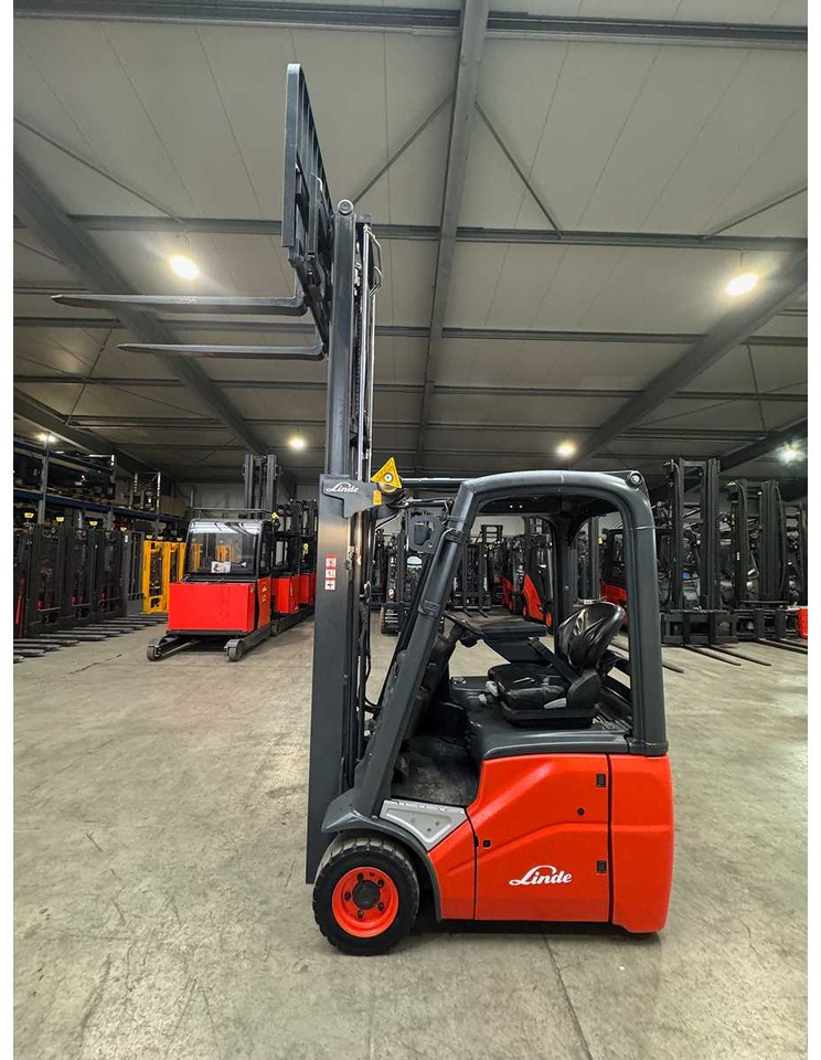 2009 SERVICE + UVV 12/2026 LINDE E12 1,713 HOURS COMPACT ELECTRIC FORKLIFT - Chariot élévateur: photos 4 2009 SERVICE + UVV 12/2026 LINDE E12 1,713 HOURS COMPACT ELECTRIC FORKLIFT - Chariot élévateur: photos 4