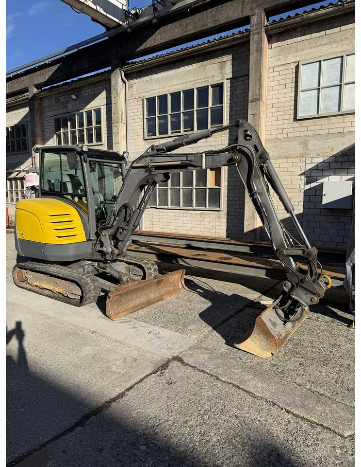 2009 VOLVO EC 35C-LLL MIDI EXCAVATOR - Pelle: photos 5 2009 VOLVO EC 35C-LLL MIDI EXCAVATOR - Pelle: photos 5