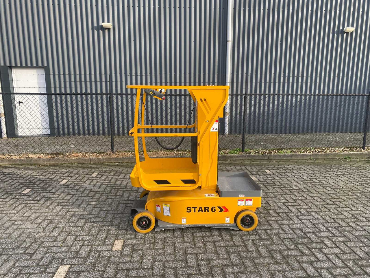 2010 HAULOTTE STAR 6 AERIAL PLATFORM - Nacelle: photos 1 2010 HAULOTTE STAR 6 AERIAL PLATFORM - Nacelle: photos 1