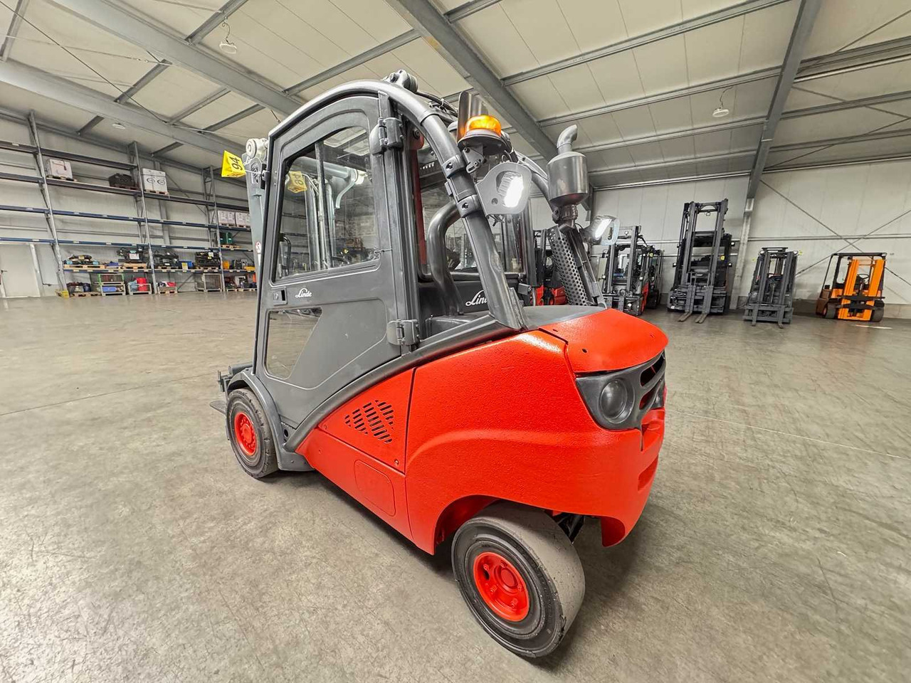 2010 S+UVV 06/26 LINDE H30D 3.+4.VALVE TRIPLEX 466CM DIESEL FORKLIFT 12.073 HOURS - Chariot élévateur: photos 5 2010 S+UVV 06/26 LINDE H30D 3.+4.VALVE TRIPLEX 466CM DIESEL FORKLIFT 12.073 HOURS - Chariot élévateur: photos 5