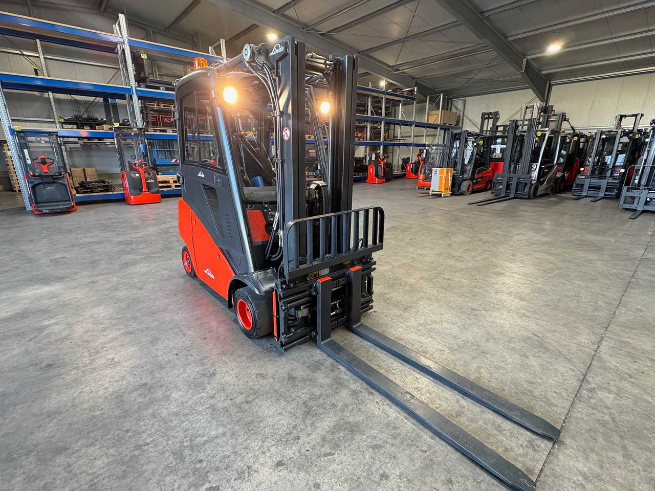 2011 SERVICE + UVV 09/2026 LINDE H20T 2.000KG TRIPLEX 3.+4. - Chariot élévateur: photos 3 2011 SERVICE + UVV 09/2026 LINDE H20T 2.000KG TRIPLEX 3.+4. - Chariot élévateur: photos 3