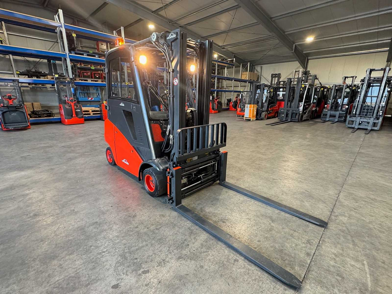 2011 SERVICE + UVV 09/2026 LINDE H20T 2.000KG TRIPLEX 3.+4. - Chariot élévateur: photos 2 2011 SERVICE + UVV 09/2026 LINDE H20T 2.000KG TRIPLEX 3.+4. - Chariot élévateur: photos 2