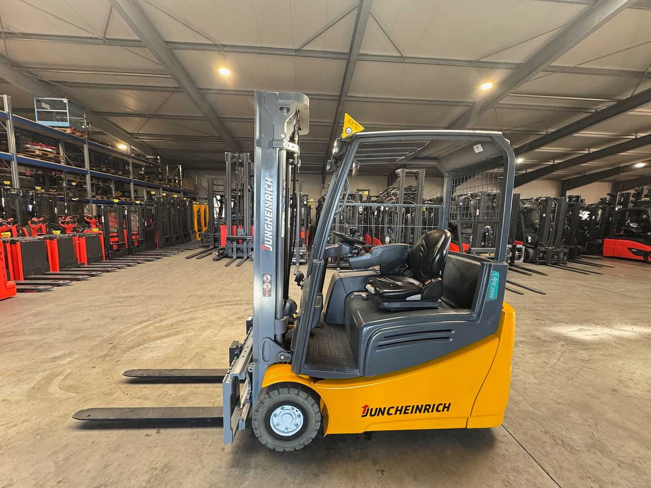 2015 JUNGHEINRICH EFG216 1,600KG TRIPLEX 500CM ELECTRIC FORKLIFT FORKLIFT 11,480 HOURS - Chariot élévateur: photos 3 2015 JUNGHEINRICH EFG216 1,600KG TRIPLEX 500CM ELECTRIC FORKLIFT FORKLIFT 11,480 HOURS - Chariot élévateur: photos 3