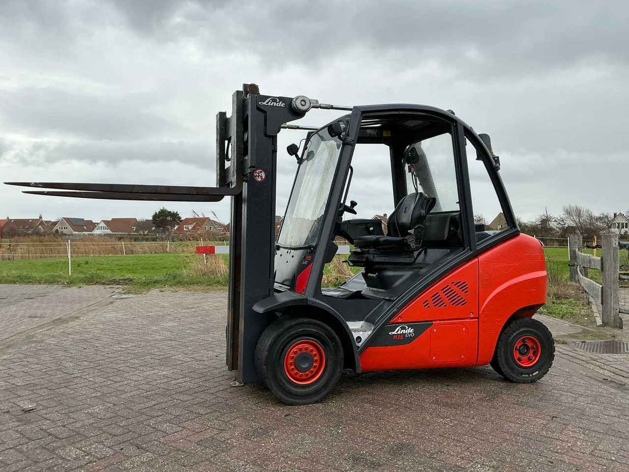 2018 LINDE H35D-02 FORKLIFT TRUCK - Chariot élévateur: photos 5 2018 LINDE H35D-02 FORKLIFT TRUCK - Chariot élévateur: photos 5