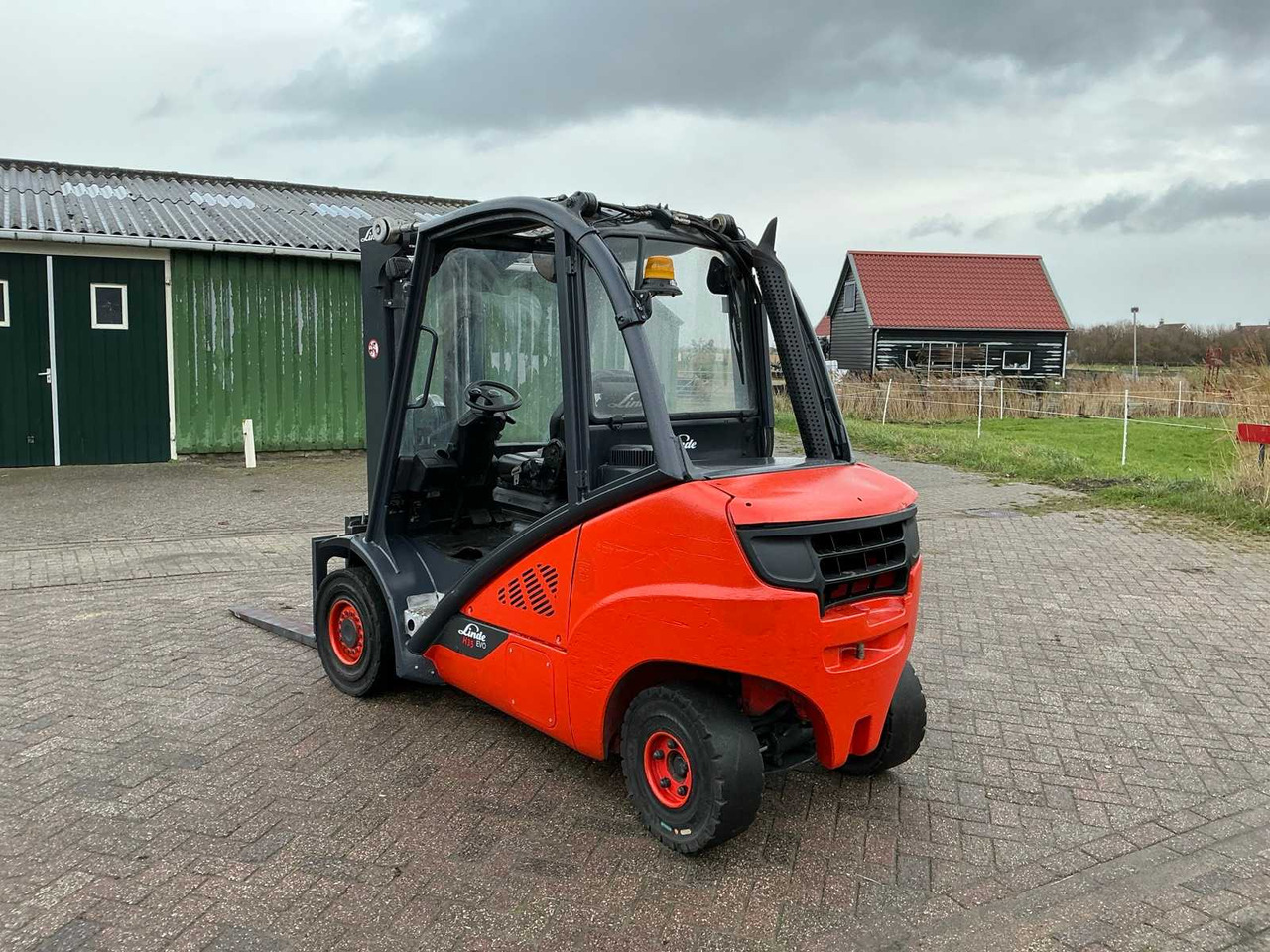 2018 LINDE H35D-02 FORKLIFT TRUCK - Chariot élévateur: photos 4 2018 LINDE H35D-02 FORKLIFT TRUCK - Chariot élévateur: photos 4