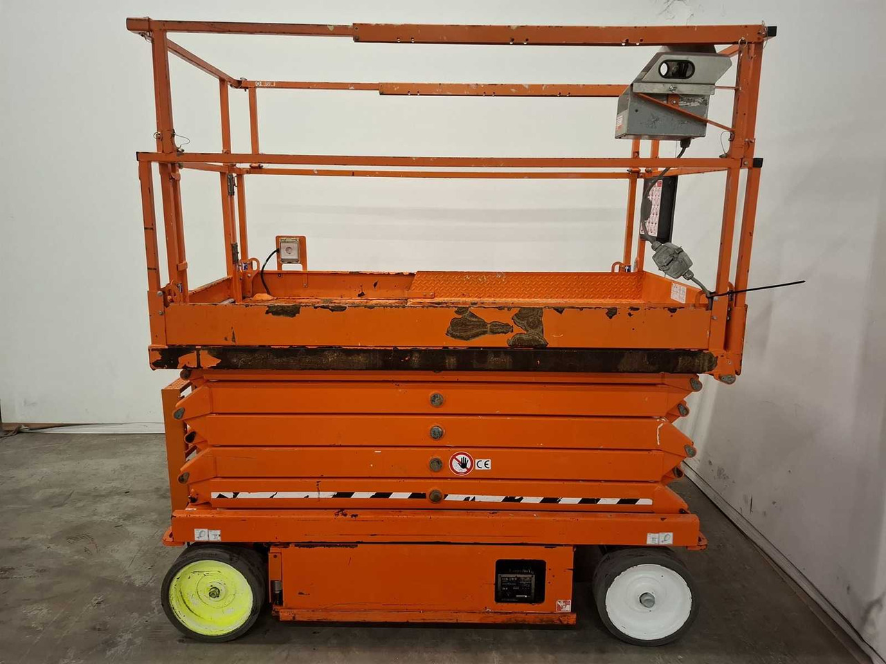 2018 SKYJACK SJ4632 AERIAL PLATFORM - Nacelle: photos 5 2018 SKYJACK SJ4632 AERIAL PLATFORM - Nacelle: photos 5