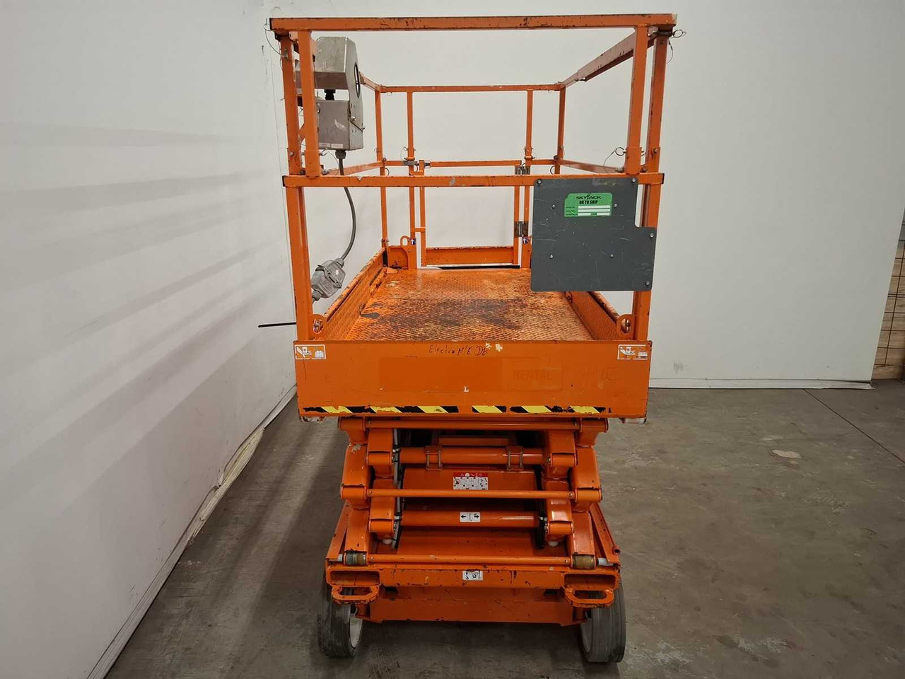 2018 SKYJACK SJ4632 AERIAL PLATFORM - Nacelle: photos 2 2018 SKYJACK SJ4632 AERIAL PLATFORM - Nacelle: photos 2