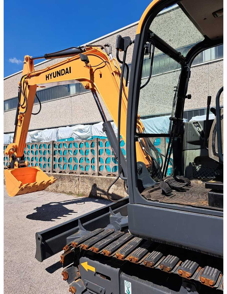 2019 HYUNDAI R60VS MINI EXCAVATOR - Pelle: photos 4 2019 HYUNDAI R60VS MINI EXCAVATOR - Pelle: photos 4