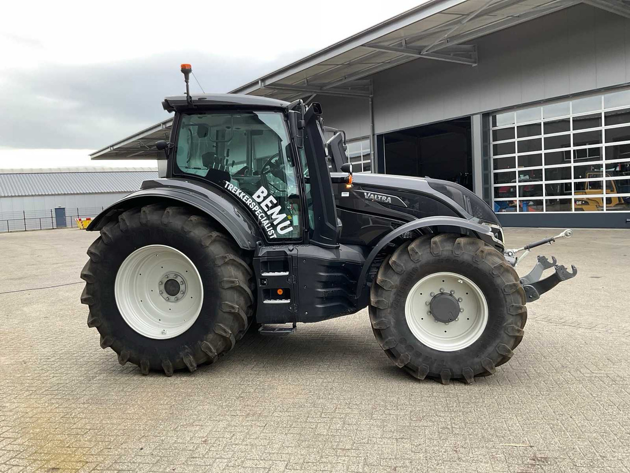2023 VALTRA T175E ACTIVE ALL-WHEEL DRIVE FARM TRACTOR - Tracteur agricole: photos 5 2023 VALTRA T175E ACTIVE ALL-WHEEL DRIVE FARM TRACTOR - Tracteur agricole: photos 5