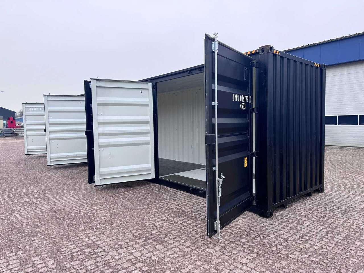 40ft High Cube shipping container with 3 side doors - Conteneur maritime: photos 1 40ft High Cube shipping container with 3 side doors - Conteneur maritime: photos 1