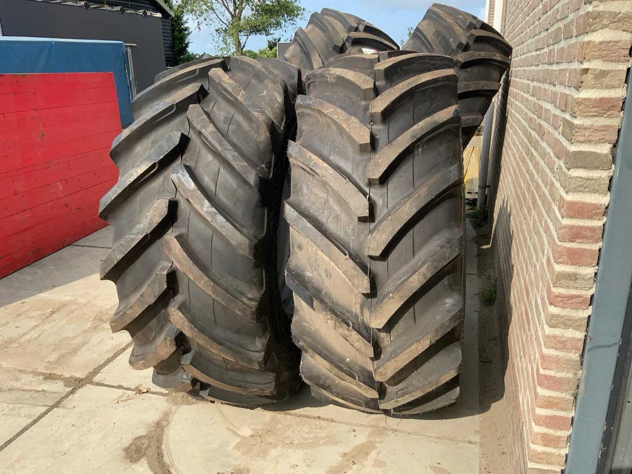 Alliance Agri Star 2 - Pneus et jantes pour Tracteur agricole: photos 2 Alliance Agri Star 2 - Pneus et jantes pour Tracteur agricole: photos 2