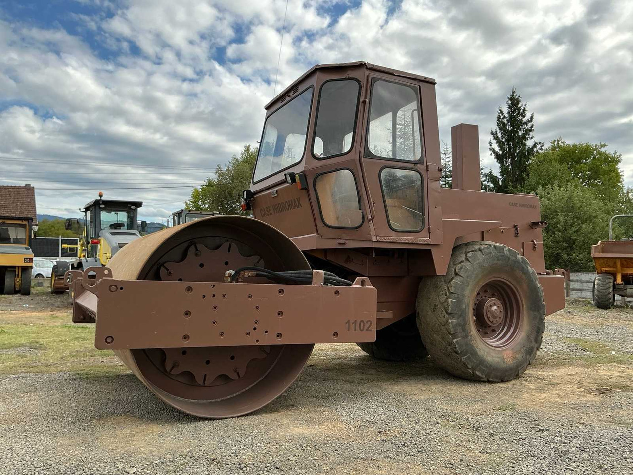 CASE VIBROMAX 1102 - Compacteur à pieds de mouton/ Monocylindre: photos 5 CASE VIBROMAX 1102 - Compacteur à pieds de mouton/ Monocylindre: photos 5