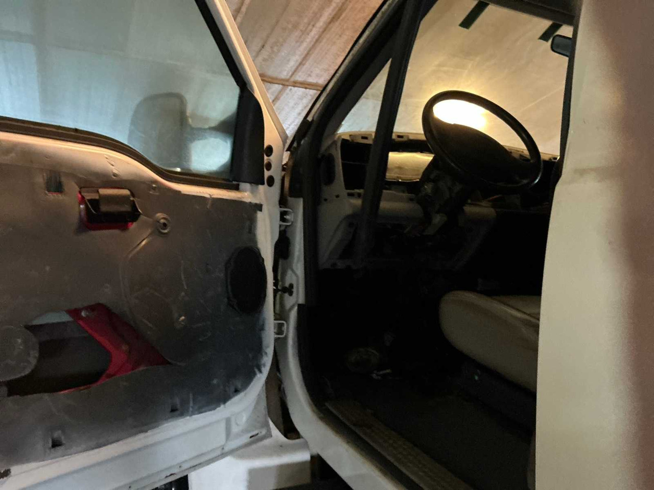 Camion 1999 FORD F-650 DUAL-CAB PICKUP TRUCK: photos 13 Camion 1999 FORD F-650 DUAL-CAB PICKUP TRUCK: photos 13