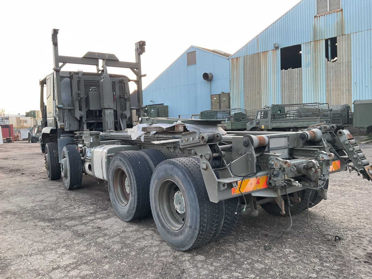 2004 IVECO EUROTRAKKER TRUCK - Camion: photos 4 2004 IVECO EUROTRAKKER TRUCK - Camion: photos 4