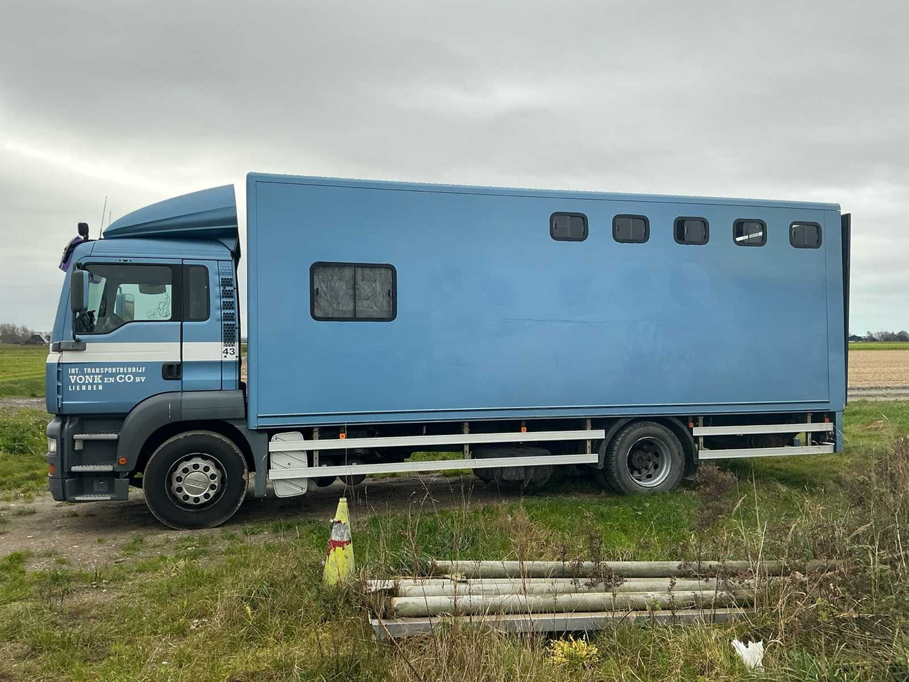 2004 MAN H09 CATTLE TRUCK - Camion: photos 3 2004 MAN H09 CATTLE TRUCK - Camion: photos 3