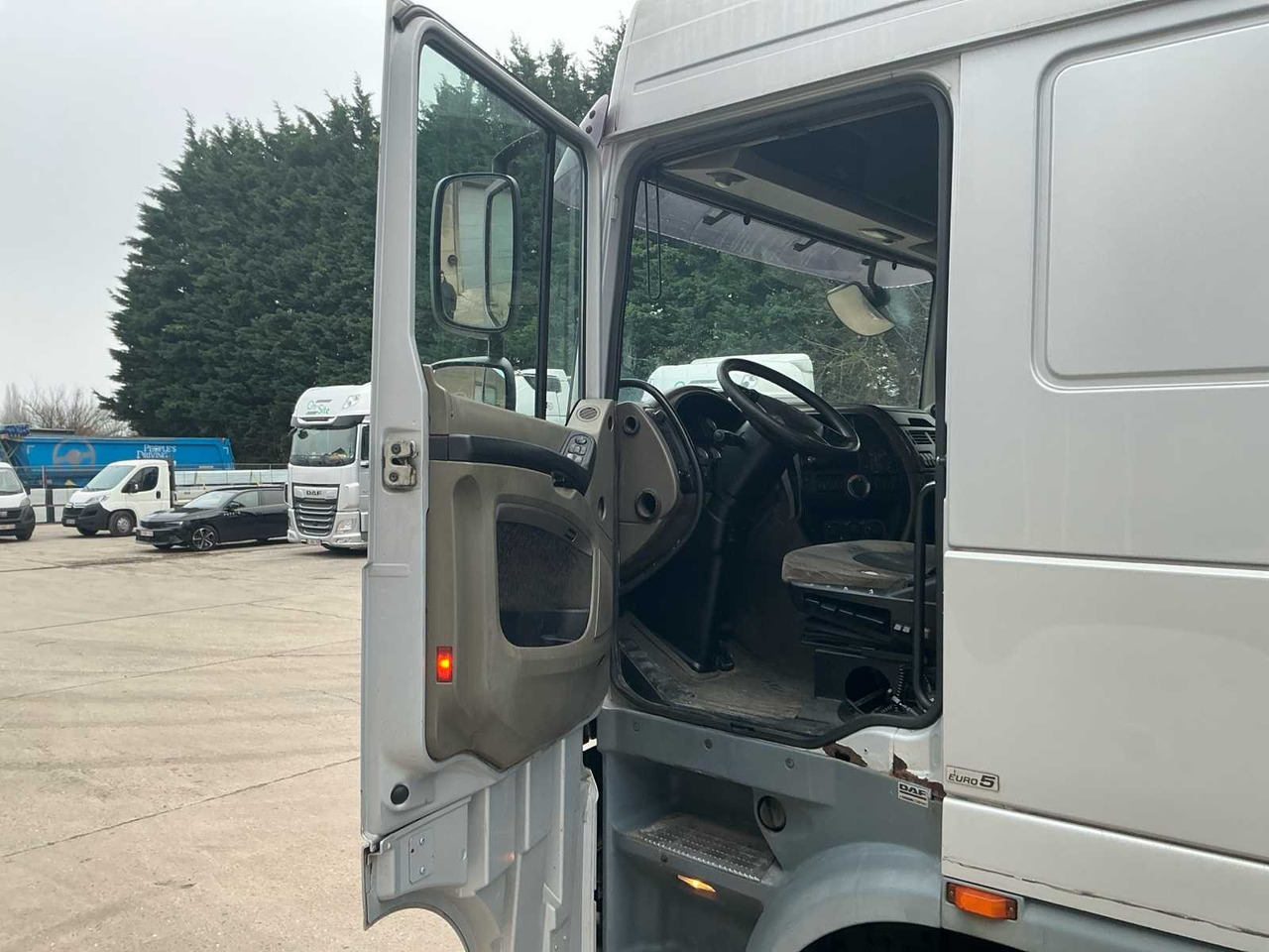 Camion 2009 DAF FTXF 105 TRUCK: photos 7 Camion 2009 DAF FTXF 105 TRUCK: photos 7