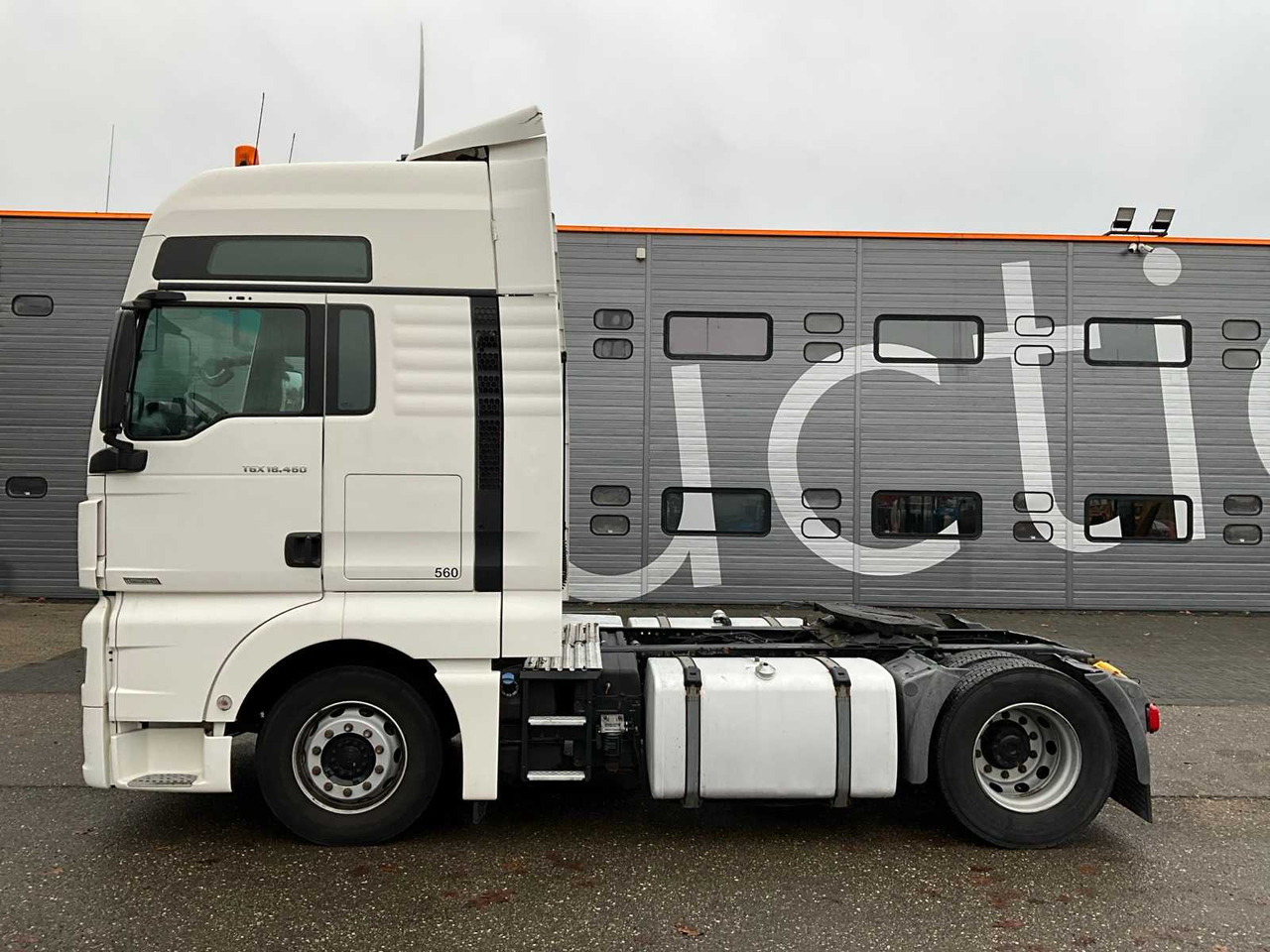 2018 MAN TGX 18.460 4X2 EURO6 TRUCK - Camion: photos 2 2018 MAN TGX 18.460 4X2 EURO6 TRUCK - Camion: photos 2