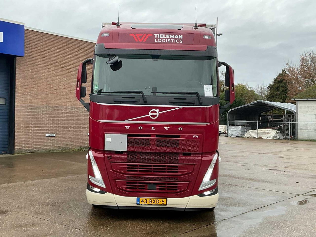 2023 VOLVO FH TRUCK WITH CANOPY BODY(C) - Camion: photos 2 2023 VOLVO FH TRUCK WITH CANOPY BODY(C) - Camion: photos 2