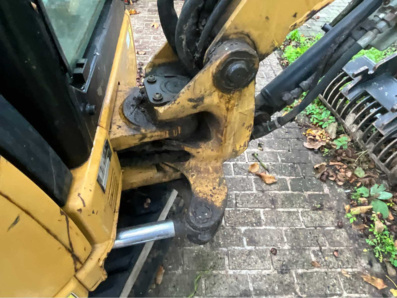 Mini pelle Caterpillar 303C CR: photos 15