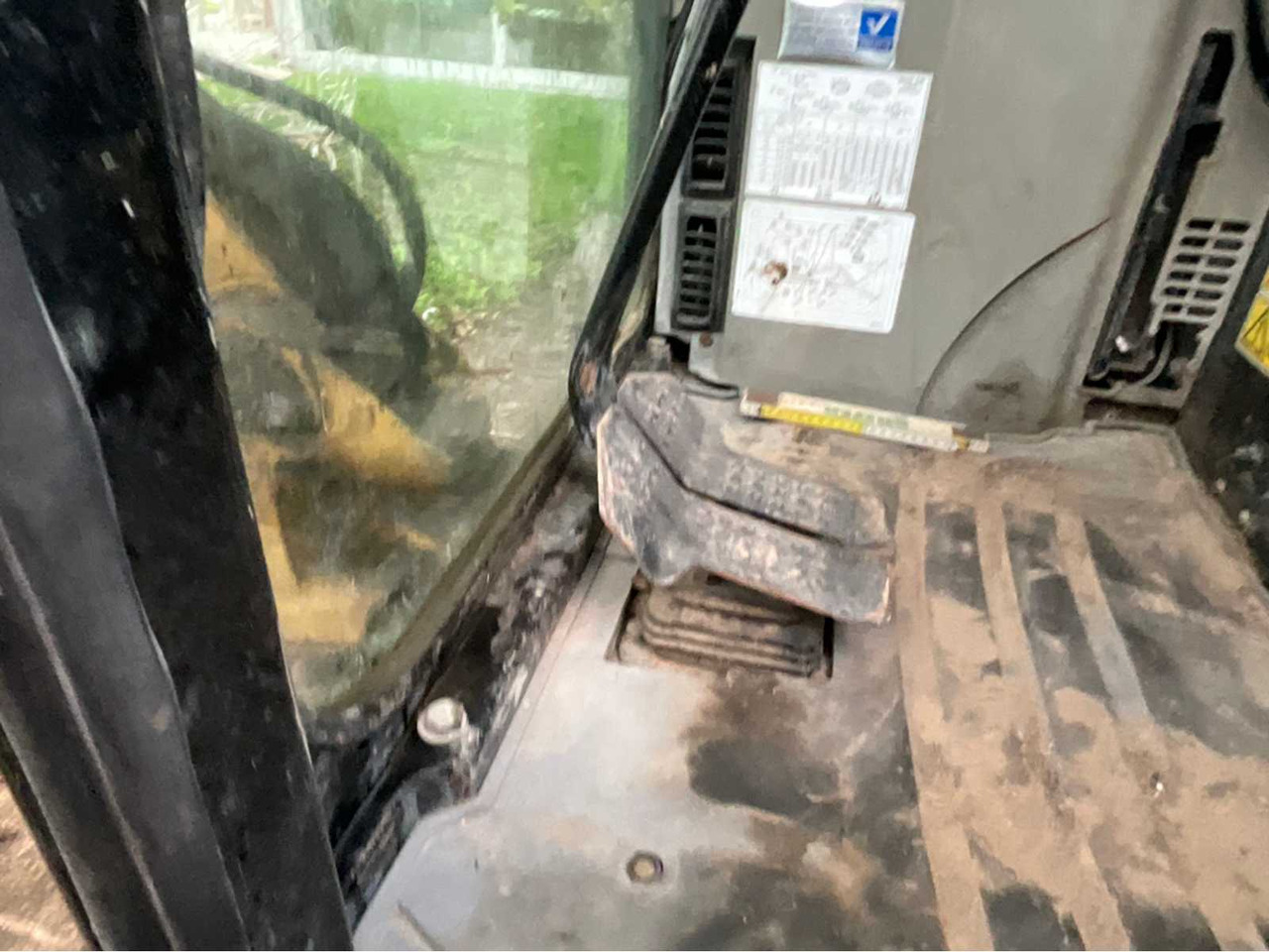 Mini pelle Caterpillar 303C CR: photos 29