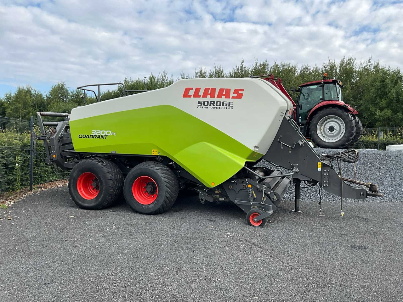 Claas 3200FC - Presse à balles cubiques: photos 4 Claas 3200FC - Presse à balles cubiques: photos 4