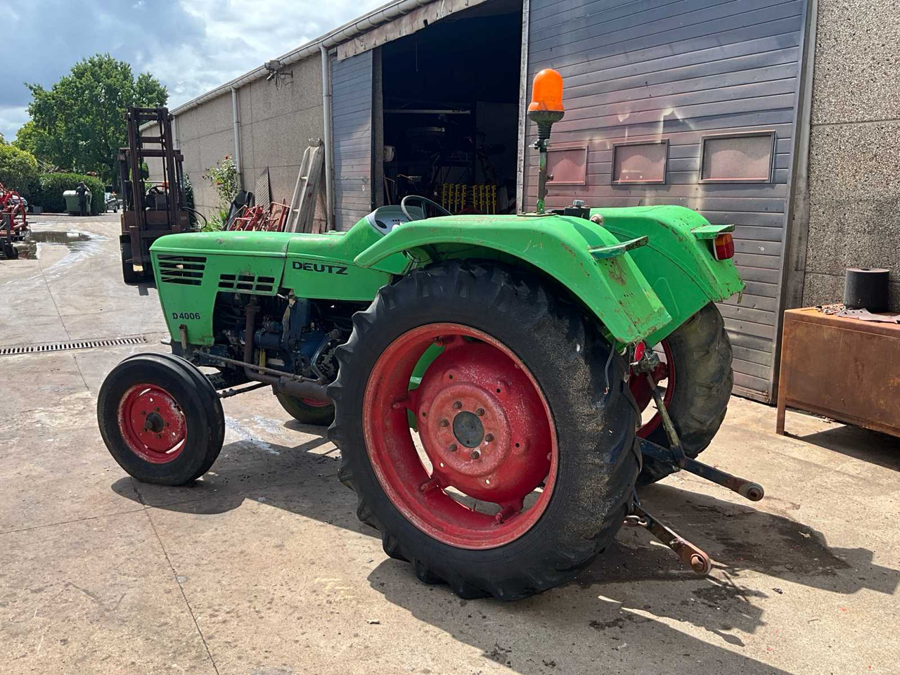Deutz D4006 - Tracteur agricole: photos 3 Deutz D4006 - Tracteur agricole: photos 3