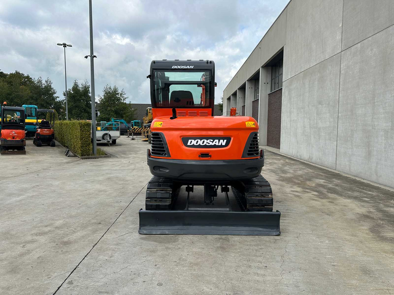 Doosan DX60 - Pelle sur chenille: photos 5 Doosan DX60 - Pelle sur chenille: photos 5